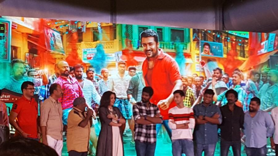 Tamil movie Thaanaa Serndha Koottam success meet event held in e Chennai. Celebs like Suriya, Vignesh Shivan, Anirudh Ravichander, Senthil, Gnanavel Raja, Ramya Krishnan graced the event. Suriya,Vignesh Shivan,Anirudh Ravichander,Ramya Krishnan,Thaanaa Serndha Koottam,Thaanaa Serndha Koottam success meet,Thaanaa Serndha Koottam success meet pics,Thaanaa Serndha Koottam success meet images,Thaanaa Serndha Koottam success meet stills,Thaanaa