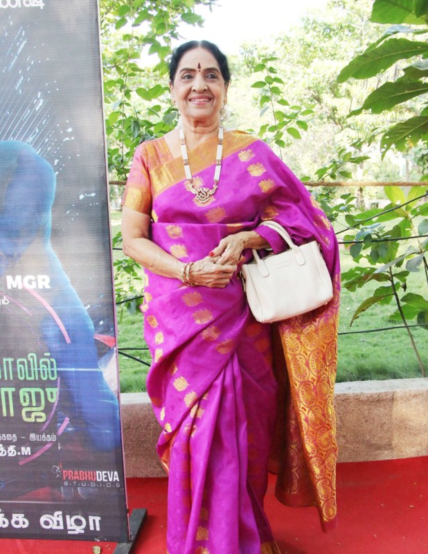 Actress Sachu at MGR's Kizhakku Africavil Raju movie launch. Rajinikanth,Kamal Hassan,Sachu,Ambika,Rajinikanth and Kamal Hassan,Kizhakku Africavil Raju,Kizhakku Africavil Raju movie launch,Kizhakku Africavil Raju movie launch pics,Kizhakku Africavil Raju movie launch images,Kizhakku Africavil Raju movie launch stil