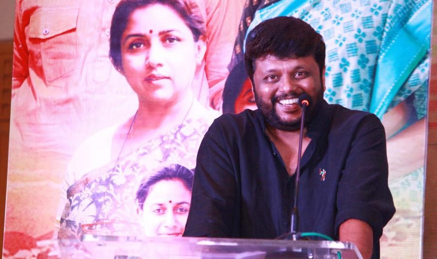 Director MA Nishad addresses media during Keni audio launch. Jayaprada,Rekha,Anuhasan,Revathy,MA Nishad,Raja Mohamed,Pazhani Bharathi,M Jayachandran,R Parthiban,Parvathy Nambiar,Sajeev PK,Anne Sajeev,Suhasini,Keni audio launch,Keni audio launch pics,Keni audio launch images,Keni audio launch stills