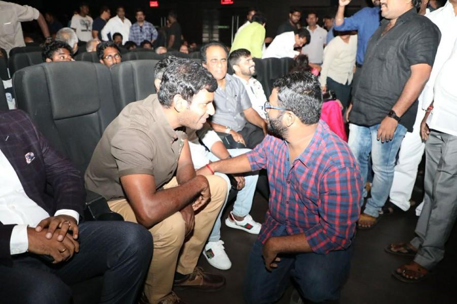 Director Mithran P. S at Irumbu Thirai audio launch. Vishal,Yuvan Shankar Raja,Irumbu Thirai,Irumbu Thirai audio launch,Irumbu Thirai audio,Irumbu Thirai music,Irumbu Thirai audio launch pics,Irumbu Thirai audio launch images,Irumbu Thirai audio launch stills,Irumbu Thirai audio launch pictures