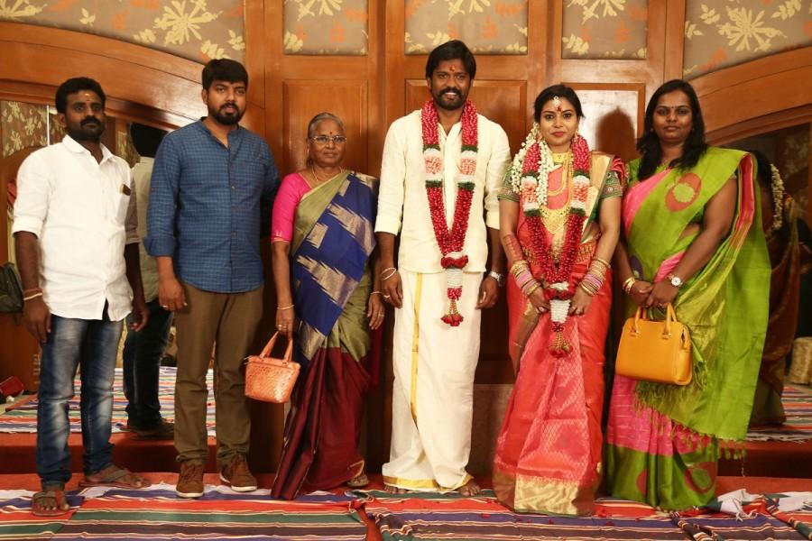 Tamil actor Soundararaja got engaged to Tamanna here in a private ceremony on Saturday. Soundararaja,actor Soundararaja,Soundararaja engagement,Soundararaja and Tamanna engagement,Soundararaja engagement pics,Soundararaja engagement images,Soundararaja engagement stills,Soundararaja engagement pictures,Soundararaja engagement photos
