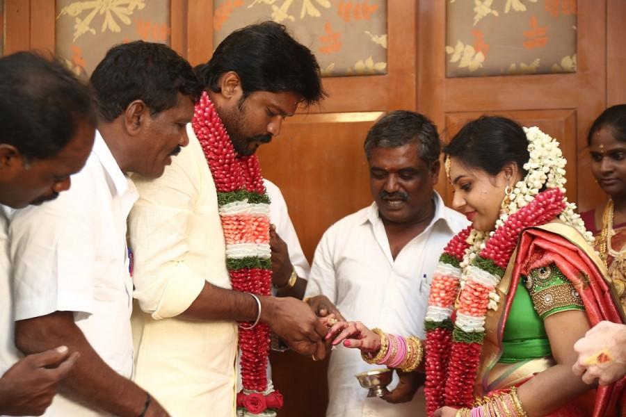 Soundararaja currently awaits the release of Tamil movie like Kallan, Silukkuvarupatti Singam and Billa Pandi. Soundararaja,actor Soundararaja,Soundararaja engagement,Soundararaja and Tamanna engagement,Soundararaja engagement pics,Soundararaja engagement images,Soundararaja engagement stills,Soundararaja engagement pictures,Soundararaja engagement photos