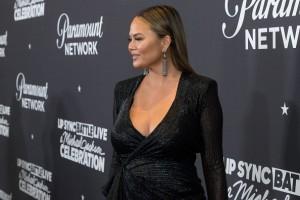Chrissy Teigen,model Chrissy Teigen,chrissy teigen and john legend,Chrissy Teigen baby bump,Chrissy Teigen baby bump pics,Chrissy Teigen baby bump images,Chrissy Teigen baby bump stills,Chrissy Teigen baby bump pictures,Chrissy Teigen baby bump photos