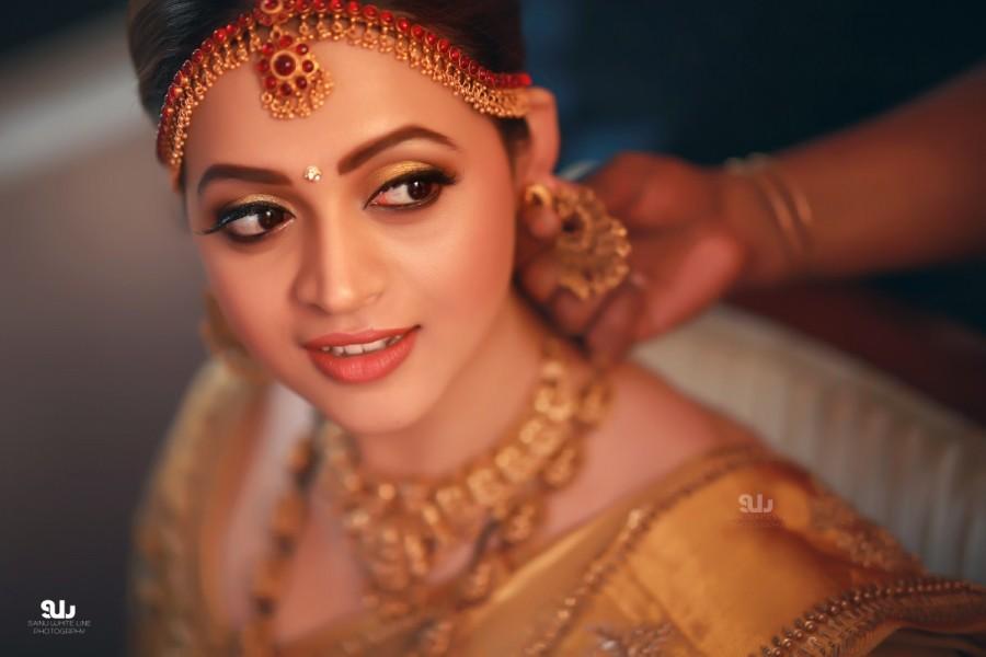 Bhavana wedding images. Bhavana,Bhavana and Naveen,Bhavana wedding pics,Bhavana wedding images,Bhavana wedding stills,Bhavana wedding pictures,Bhavana marriage,Bhavana marriage pics,Bhavana marriage images