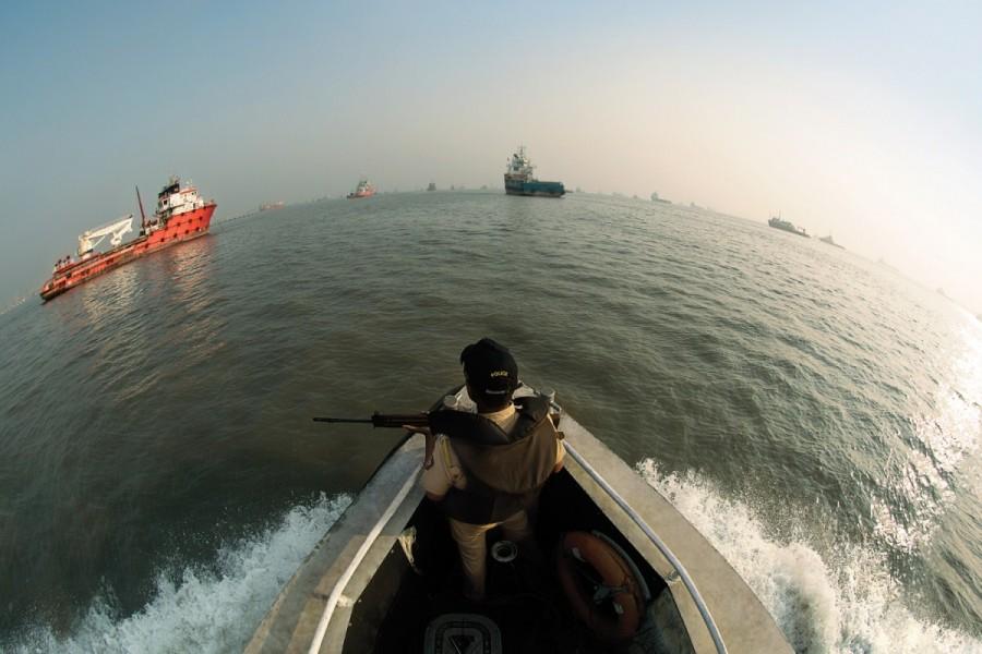 Police Patrol boat securing coastal line: Whether the sea is rough or calm, we will certainly turn the tides in favour of Mumbai's security. Amitabh Bachchan,actor Amitabh Bachchan,Mumbai Police 2018 Calendar,Mumbai Police Calendar,Amitabh Bachchan unveils Calendar,Mumbai Police
