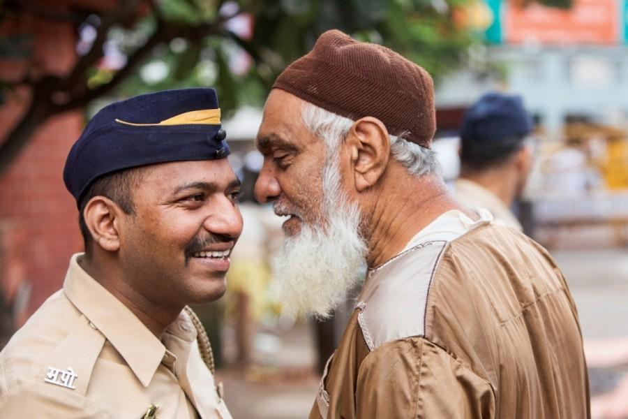 Policeman with a senior citizen: Confiding in as a friend. Amitabh Bachchan,actor Amitabh Bachchan,Mumbai Police 2018 Calendar,Mumbai Police Calendar,Amitabh Bachchan unveils Calendar,Mumbai Police