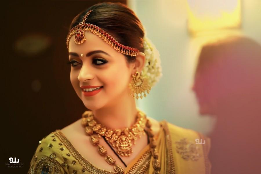 The 31-year-old actress is hugely popular in the south Indian film circuit. Bhavana,Bhavana and Naveen,Bhavana wedding pics,Bhavana wedding images,Bhavana wedding stills,Bhavana wedding pictures,Bhavana marriage,Bhavana marriage pics,Bhavana marriage images