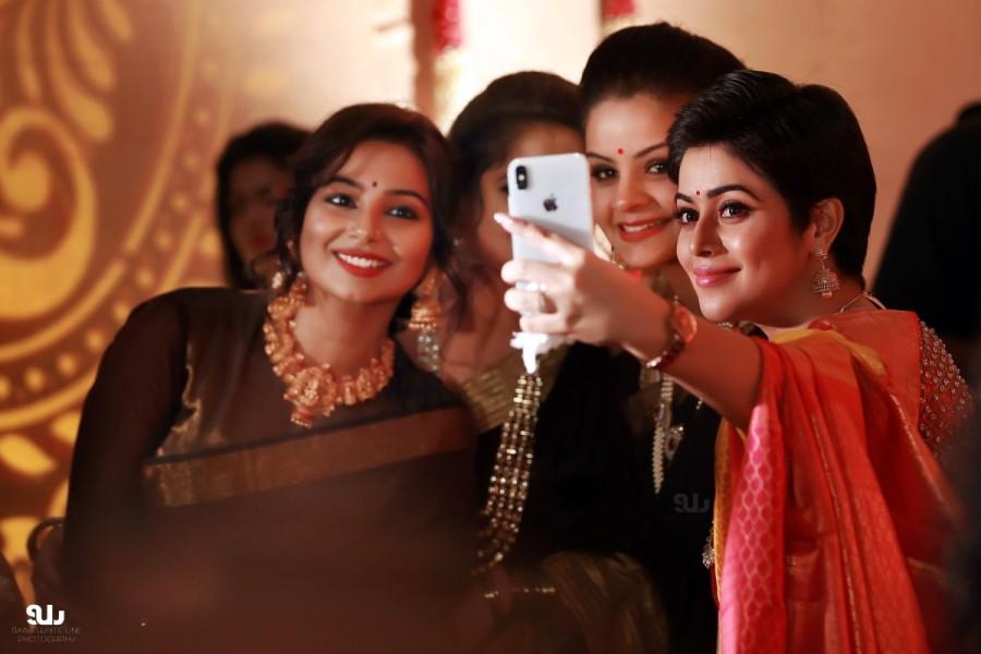 Bhavana wedding images. Bhavana,Bhavana and Naveen,Bhavana wedding pics,Bhavana wedding images,Bhavana wedding stills,Bhavana wedding pictures,Bhavana marriage,Bhavana marriage pics,Bhavana marriage images