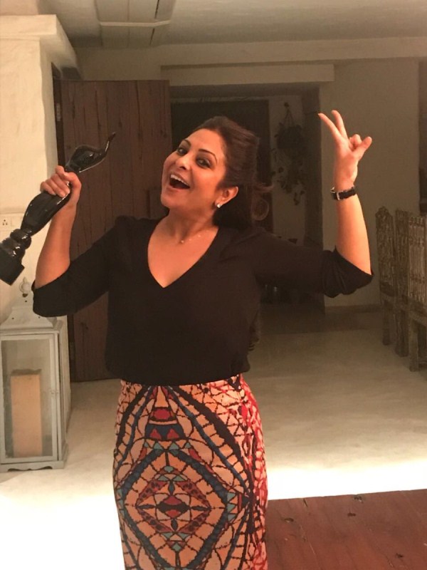 Veteran actress Shefali Shah is basking in appreciation for bagging Best Actor (Female) for her performance in the short film titled Juice. On Saturday, Shefali was honored with the best actress award for her short film Juice. Shefali Shah,actress Shefali Shah,short film Juice,Juice,Juice short film,Filmfare awards,Jio Filmfare Awards 2018,Filmfare awards 2018