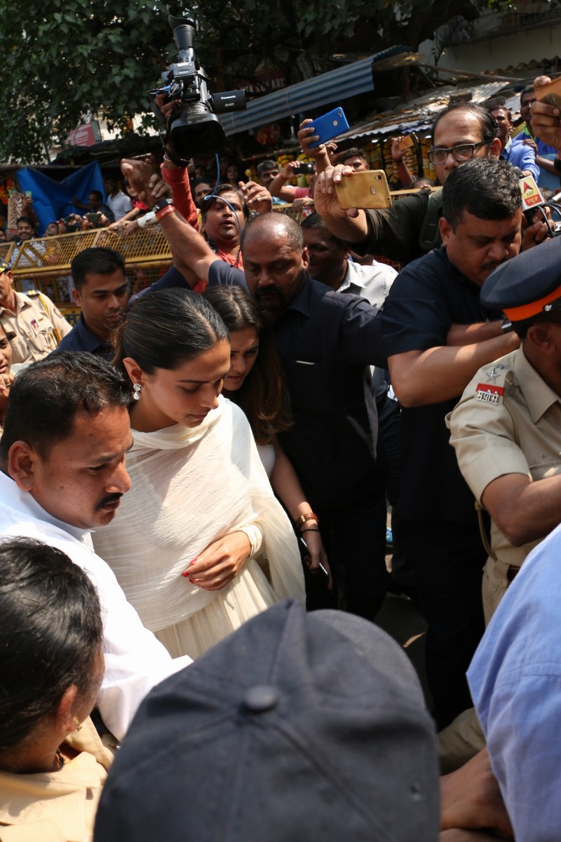Deepika visited the temple -- a ritual she follows before her films are released -- under security. "Padmaavat" has been facing one hurdle after another since its inception. Deepika Padukone,actress Deepika Padukone,Padmaavat,padmaavat release,Deepika Padukone visits Siddhivinayak temple,Siddhivinayak temple