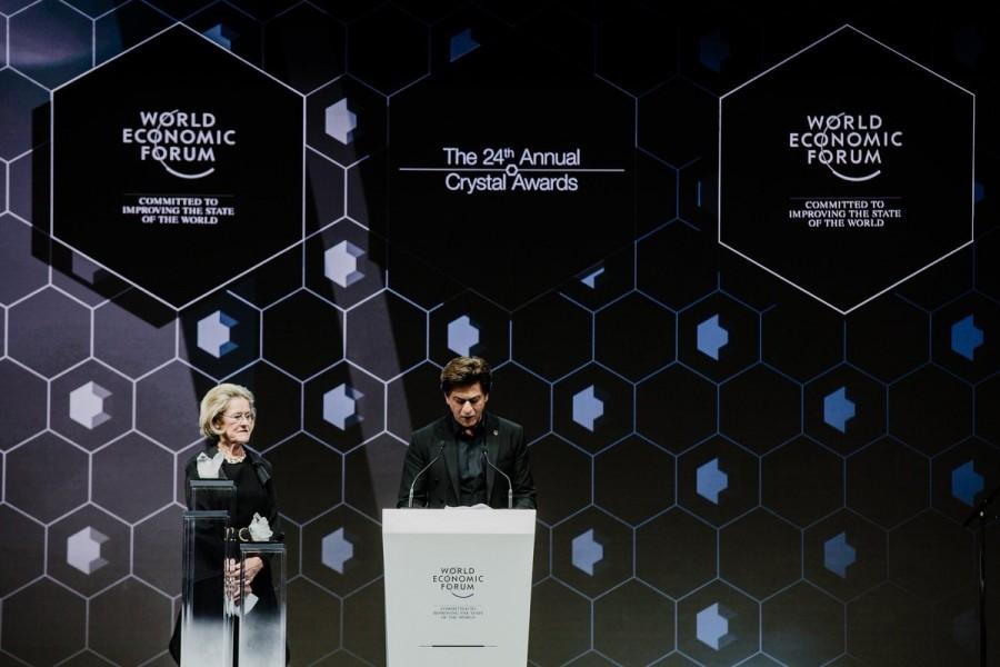 Shah Rukh received the award on Monday for his "leadership in championing children's and women's rights in India" with the help of Meer Foundation. Shah Rukh Khan,Cate Blanchett,Elton John,Shah Rukh Khan in Davos,actor Shah Rukh Khan,SRK,SRK requests selfies