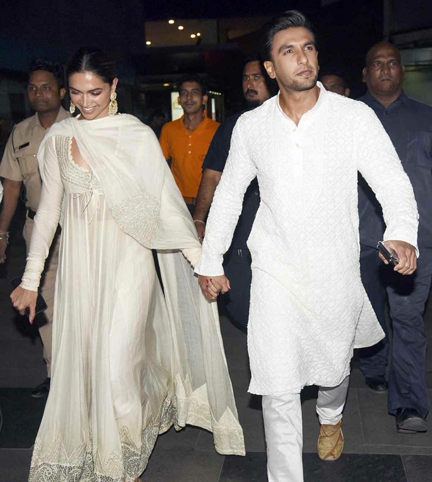 Deepika Padukone and Ranveer Singh attend the special screening of their film 'Padmaavat' held at PVR in Lower Parel, Mumbai. Deepika Padukone and Ranveer Singh,Deepika Padukone,Ranveer Singh,Padmaavat special screening,Padmaavat,Padmaavat review,Padmaavat special screening pics,Padmaavat special screening images,Padmaavat special screening stills,Padmaavat special screening pic
