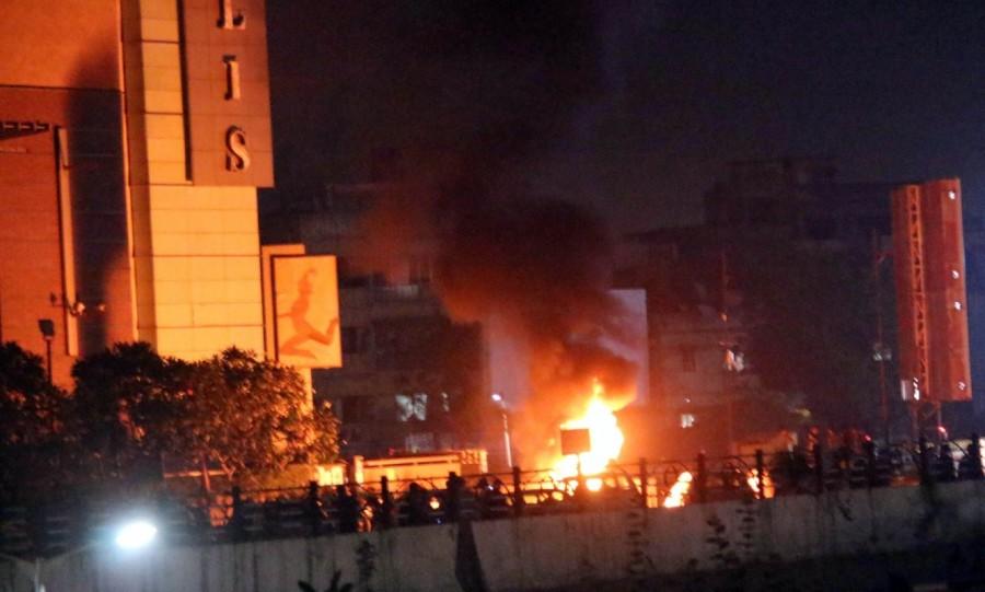 An Ahmedabad shopping mall vandalised by "Padmaavat" protesters on Jan 23, 2018. Padmaavat,padmaavat controversy,padmaavat protest,Padmaavat ban,Deepika Padukone,Ranveer Singh,Anti-Padmaavat protests