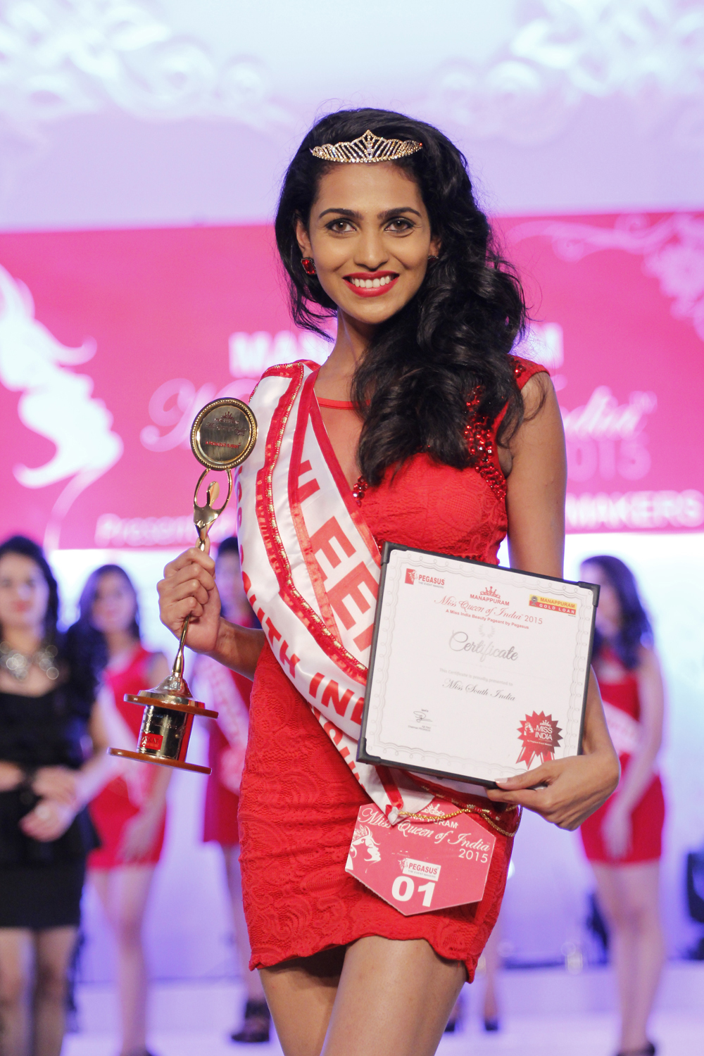 Aileena Catherine Amon from Kerala won Ms Miss South India. Miss Queen of India,miss queen of india photos,miss queen of india winner,Miss Queen of India 2015,Miss Queen of India event photos,ranjini haridas,Kanika kapur,Aileena Catherin Amon