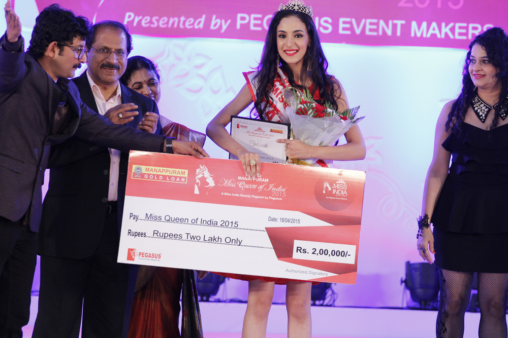Kanika Kapur crowned as Miss Queen of India Miss Queen of India,miss queen of india photos,miss queen of india winner,Miss Queen of India 2015,Miss Queen of India event photos,ranjini haridas,Kanika kapur,Aileena Catherin Amon