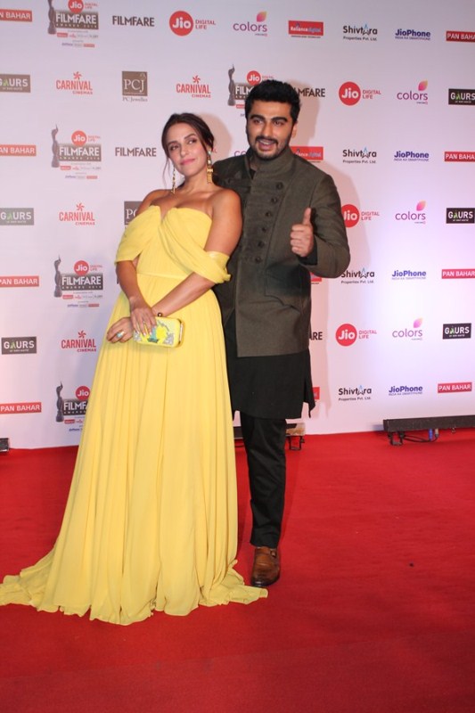 Neha Dhupia and Arjun at 63rd Jio Filmfare Awards 2018 in Mumbai. Neha Dhupia,Akshara Haasan,Dia Mirza,Manish Malhotra,63rd Jio Filmfare Awards 2018,Jio Filmfare Awards 2018,Jio Filmfare Awards,Jio Filmfare Awards pics,Jio Filmfare Awards images,Jio Filmfare Awards stills,Jio Filmfare Awards pictures