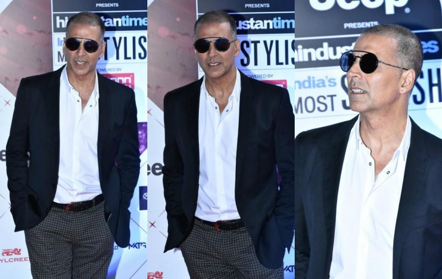 Akshay Kumar strikes a pose as he walks the red carpet at the HT India's Most Stylish Awards 2018 held at Yash Raj Studio in Mumbai on January 24, 2018. Deepika Padukone,Akshay Kumar,Shilpa Shetty,Sonam Kapoor,Taapsee Pannu,HT India's Most Stylish Awards 2018,HT India's Most Stylish