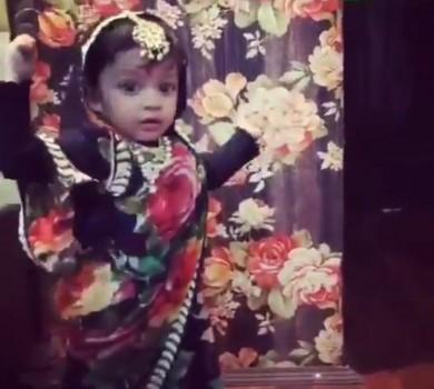 Fans took to Social Media to share selfies of themselves with the movie tickets, excited fans even shared glimpses of the actress on screen showcasing their love for the epitome of beauty Deepika Padukone as Rani Padmini. One such fan amongst all was a little girl  doing her version of Ghoomar. The little girl looked at her cutest best while she was reminiscing Deepika's Ghoomar.