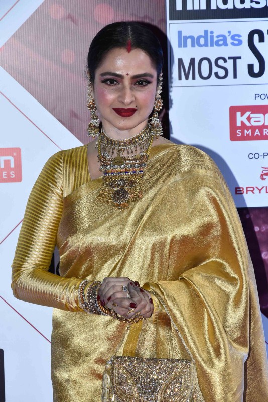 Rekha at HT India's Most Stylish Awards 2018 held at Yash Raj Studio in Mumbai on January 24, 2018. Shahid Kapoor,Sanjay Dutt,Rekha,Varun Dhawan,Vaani Kapoor,HT India's Most Stylish Awards 2018,HT India's Most Stylish