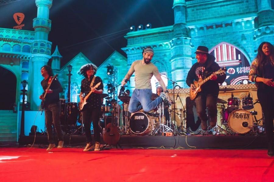 Socha Hai from Rock On: This is a feel-good song transports you back in time. The time when the track released in 2009 people went crazy and the energy still remains the same. The right notes and energy to send you on a foot tapping spree. Farhan Akhtar,actor Farhan Akhtar,Farhan Akhtar concert songs,Farhan Akhtar songs,Farhan Akhtar live