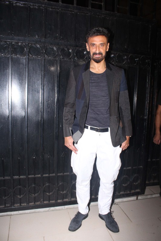 Rahul Dev poses for photographers on his arrival at Ekta Kapoor’s party, held at Krishna bungalow in Mumbai. Vivek Oberoi,Rahul Dev,Mouni Roy,Surveen Chawla,Karishma Tanna,Rithvik Dhanjani,Priyanka Alva,Anita Hassanandani Reddy,Ekta Kapoor Party,Ekta Kapoor Party pics,Ekta Kapoor Party images,Ekta Kapoor Party stills,Ekta Kapoor Party pictures,Ekta Kapoor Party