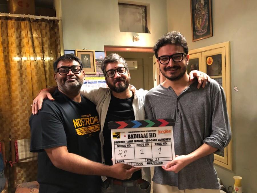 "'Badhaai Ho' goes on floors! Starring Ayushmann and Sanya Malhotra. Directed by Amit Sharma," read the caption. The movie also stars "Dangal" famed actress Sanya Malhotra. Ayushmann Khurrana,Sanya Malhotra,Amit Sharma,Badhaai Ho,Badhaai Ho shoot begins,Dangal,Dangal actress,Dangal actress Sanya Malhotra