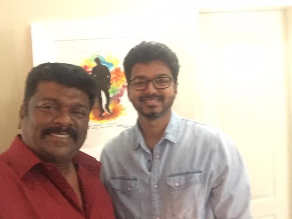 South Indian actor Actor R Parthiban with Thalapathy Vijay. R Parthiban,Thalapathy Vijay,Vijay,Ilayathalapathy Vijay,actor Vijay