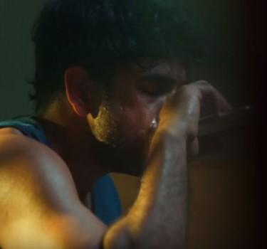 Amit Sadha who is known to be a method actor is playing one of the lead roles in the series. Breathe showcases Amith Sadh as an intense cop, a divorce who has gone ahead to become a hardcore drunkard.