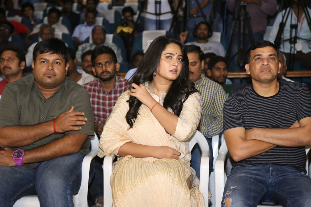Thaman, Anushka Shetty at Bhaagamathie success meet Anushka Shetty,G Ashok,S Thaman,Dil Raju,Bhaagamathie success meet,Bhaagamathie,Bhaagamathie success meet pics,Bhaagamathie success meet images,Bhaagamathie success meet stills,Bhaagamathie success meet pictures,Bhaagamathie success meet photos