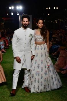 Shahid Kapoor and Mira Rajput walks the ramp for Anita Dongre at Lakme Fashion Week.