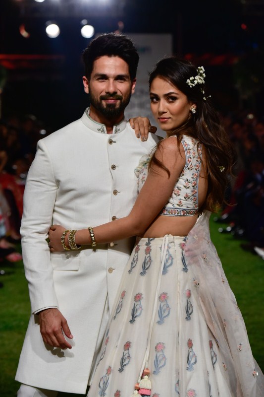 Shahid Kapoor and Mira Rajput walk the ramp for designer Anita Dongre on Day 1 Lakme Fashion Week 2018,Lakme Fashion Week,Shahid Kapoor and Mira Rajput,Shahid Kapoor,Mira Rajput,Anita Dongre,Lakme Fashion Week pics,Lakme Fashion Week images,Lakme Fashion Week stills,Lakme Fashion Week pictures,Lakme Fashion Week photos