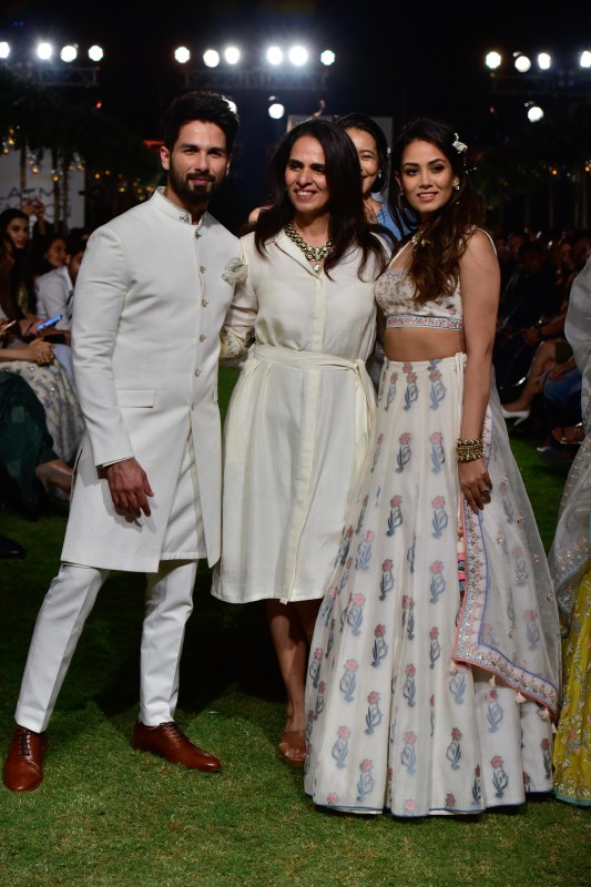 Lakme Fashion Week day 1: Shahid Kapoor and Mira Rajput walk the ramp for designer Anita Dongre. Lakme Fashion Week 2018,Lakme Fashion Week,Shahid Kapoor and Mira Rajput,Shahid Kapoor,Mira Rajput,Anita Dongre,Lakme Fashion Week pics,Lakme Fashion Week images,Lakme Fashion Week stills,Lakme Fashion Week pictures,Lakme Fashion Week photos