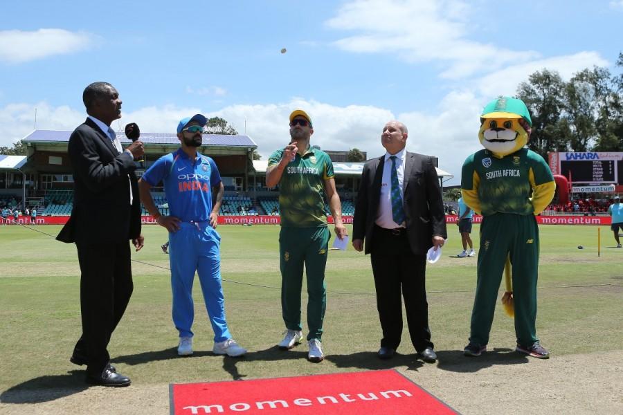 South Africa skipper Faf du Plessis won the toss and elected to bat in the opener of the six-match ODI series against India at Kingsmead here on Thursday. With former skipper AB de Villiers being ruled out of the first three matches with a finger injury, the hosts have included Test opener Aiden Markram to bat at the No.4 spot. Faf du Plessis,India vs South Africa,India vs South Africa 1st Odi,India vs South Africa Odi,Virat Kohli,Kingsmead