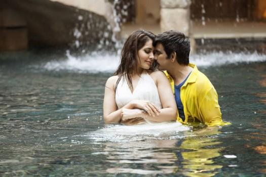 Touch Chesi Chudu is an upcoming Telugu movie starring Ravi Teja and Raashi Khanna in the lead role.
