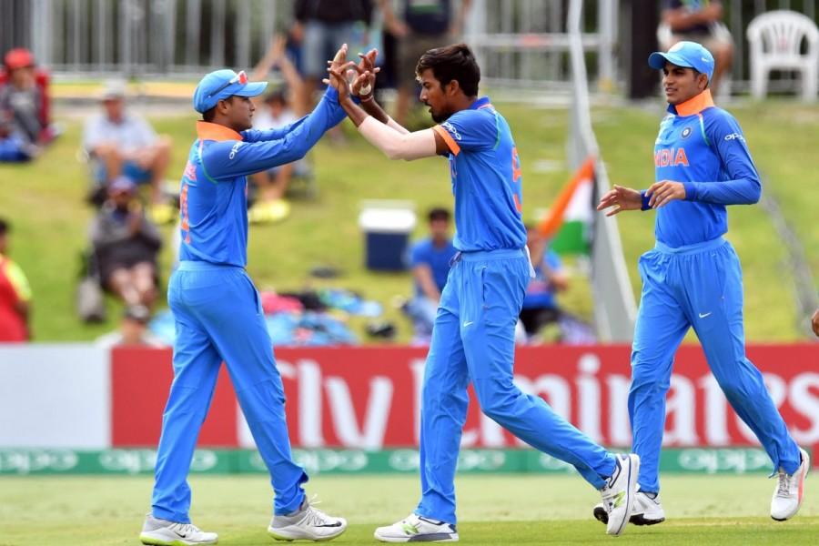 Jonathan Merlo top-scored for the Australians with a steady 102-ball 76, laced with six boundaries even as the Indian bowlers complemented each other well to bundle out the opposition in 47.2 overs. India restrict Australia,India vs Australia,ICC U-19 World Cup Final,U-19 World Cup Final,Ind vs Aus
