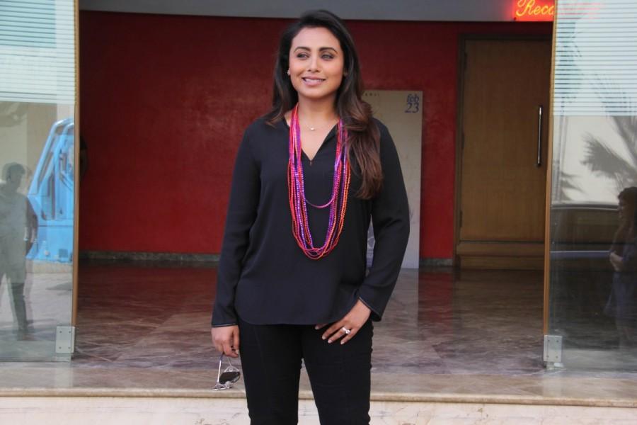 Rani Mukerji has a jolly time promoting Hichki. Rani Mukerji,actress Rani Mukerji,Rani Mukerji promotes Hichki,Rani Mukerji promotes Hichki movie,Hichki movie,Hichki promotion,Hichki movie promotion