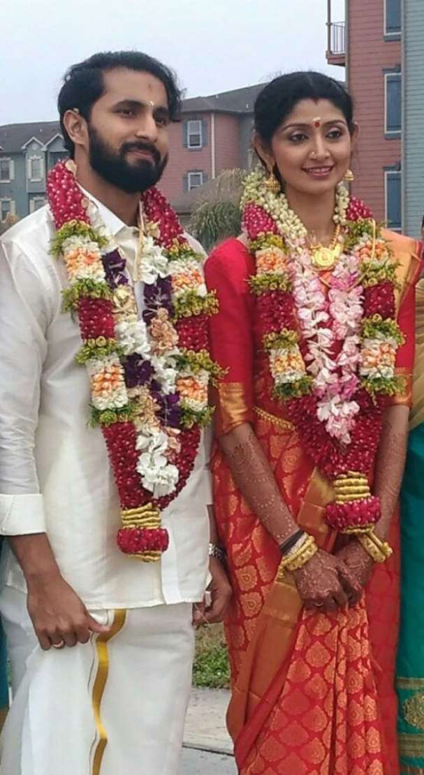 Divya Unni and Arun Kumar wedding pics. Divya Unni,Divya Unni and Arun Kumar,Divya Unni wedding,Divya Unni marriage,Divya Unni wedding pics,Divya Unni wedding images,Divya Unni wedding stills,Divya Unni wedding pictures,Divya Unni marriage,Divya Unni marriage pics,Divya Unni marriage images,Di