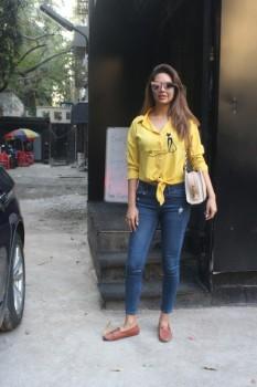 Esha Gupta was spotted after a beauty service at Tip & Teo salon.