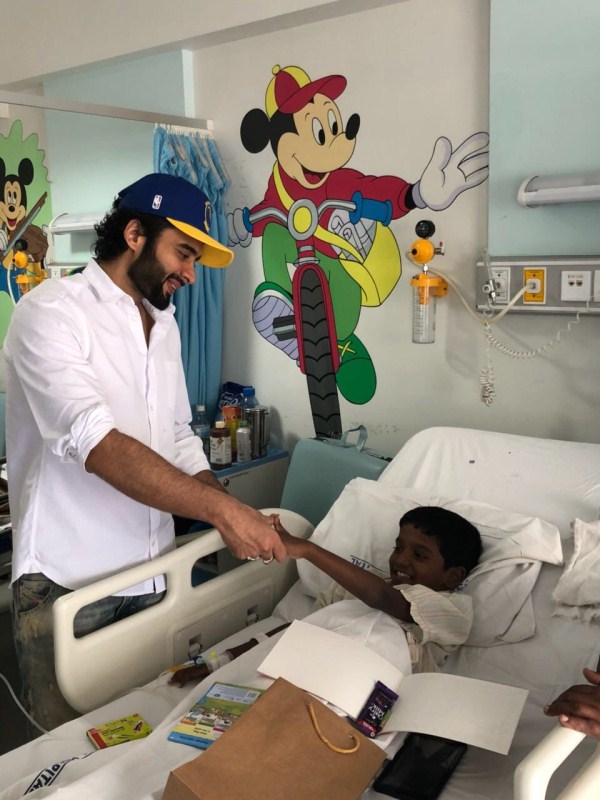 Bollywood actor Jackky Bhagnani spends time with children at Tata Memorial Hospital on World Cancer Day. Jackky Bhagnani,actor Jackky Bhagnani,World Cancer Day,World Cancer Day 2018,Jackky Bhagnani at Tata Memorial Hospital