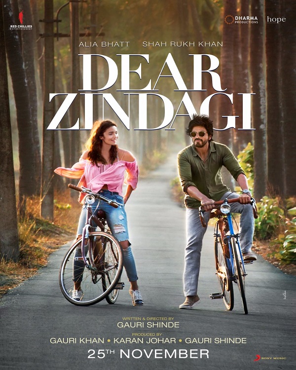 Dear Zindagi - Goa: Goa is one of the most popular backdrops used in Hindi cinema. Be it Saagar, Dum Maaro Dum, Go Goa Gone or Finding Fanny. But in the recent times, Shahrukh Khan and Alia Bhatt starrerDear Zindagi is a film which shows a new side of Goa. In the film, Alia's character is reluctant to go to Goa but at the end, she finds an inspiration from that place. Dear Zindagi,Chennai Express,Shuddh Desi Romance,Masaan