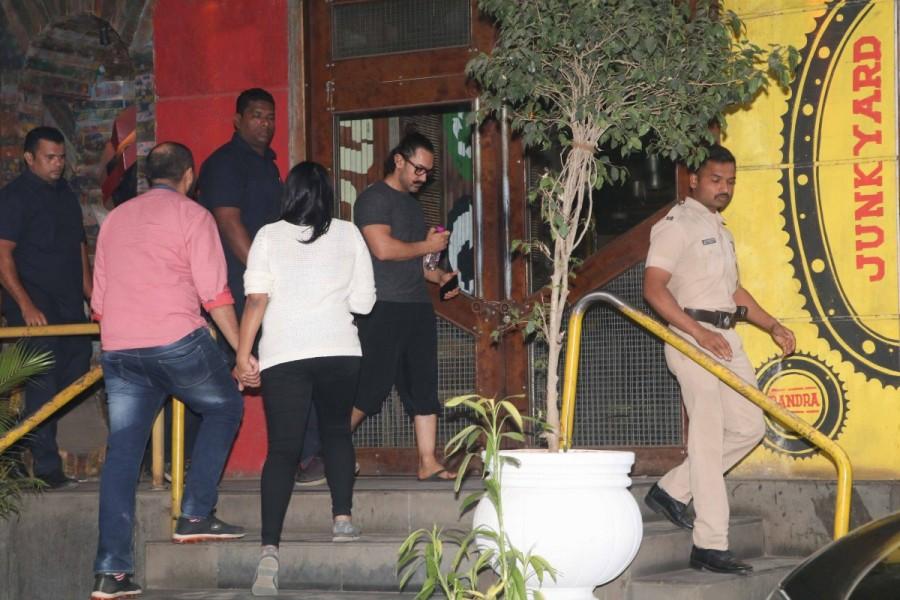Actor Aamir Khan spotted outside Junkyard in Bandra, Mumbai. Aamir Khan,actor Aamir Khan,Aamir Khan spotted at Junkyard,Aamir Khan at Junkyard,Aamir Khan spotted Bandra,Aamir Khan in Bandra,Aamir Khan latest pics,Aamir Khan latest images,Aamir Khan latest stills,Aamir Khan latest pictures,Aamir Khan latest photos