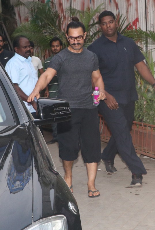 Bollywood actor Aamir Khan spotted outside Junkyard in Bandra, Mumbai on 6th Feb 2018. Aamir Khan,actor Aamir Khan,Aamir Khan spotted at Junkyard,Aamir Khan at Junkyard,Aamir Khan spotted Bandra,Aamir Khan in Bandra,Aamir Khan latest pics,Aamir Khan latest images,Aamir Khan latest stills,Aamir Khan latest pictures,Aamir Khan latest photos
