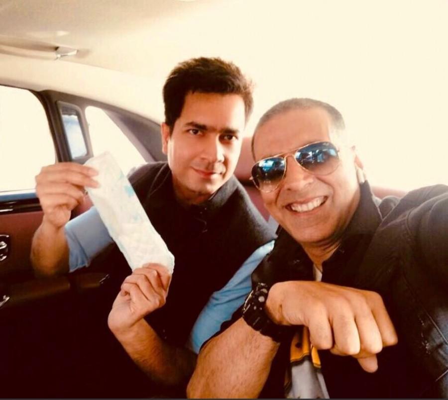 Rahul Sharma shares his photo with a sanitary pad on Social media. Tiger Shroff,Karan Johar,Farhan Akhtar,Rahul Sharma,PadMan challenge,PadMan,Padman challenge