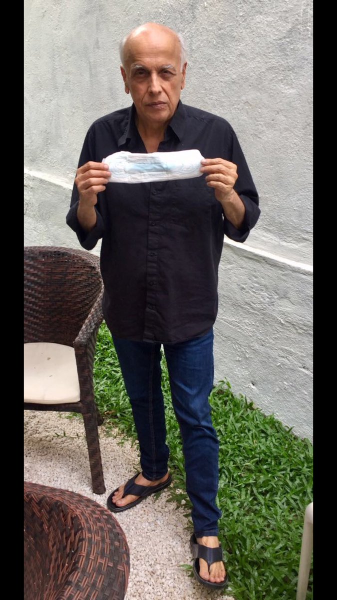 Mahesh Bhatt shares his photo with a sanitary pad on Social media. Tiger Shroff,Karan Johar,Farhan Akhtar,Rahul Sharma,PadMan challenge,PadMan,Padman challenge