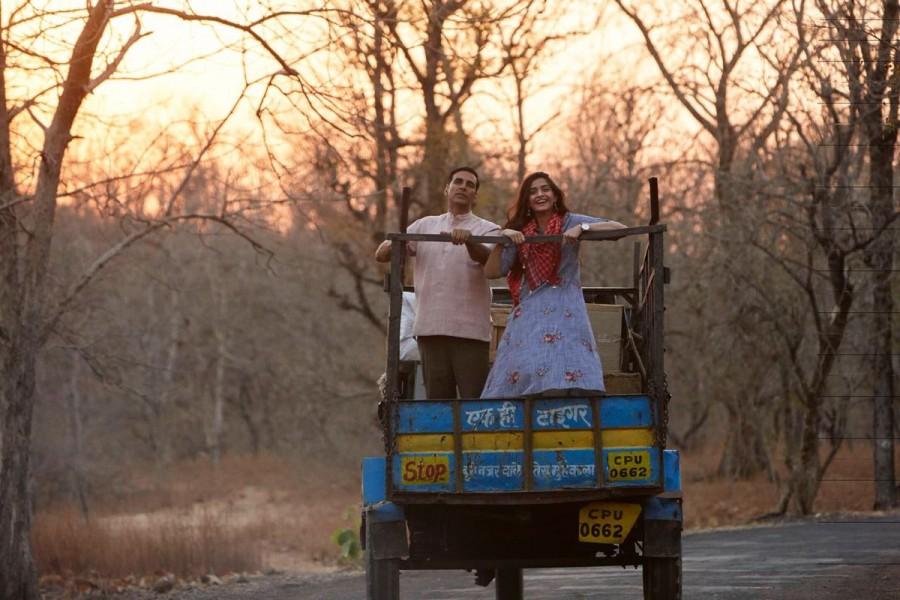 The film's soundtrack album and background score were composed by Amit Trivedi. Akshay Kumar,Sonam Kapoor,Radhika Apte,PadMan,Pad Man,PadMan movie stills,PadMan movie pics,PadMan movie images,PadMan movie photos,PadMan stills,PadMan pics,PadMan images