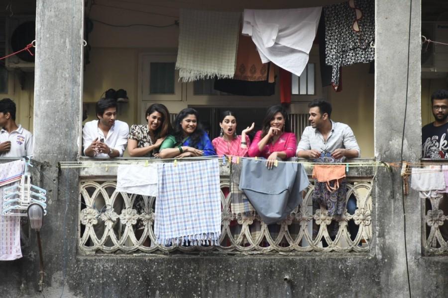 Narrated by Richa Chadha, the trailer showcases different narratives, each one untangled between their pasts holding secrets in the present. Pulkit Samrat,Richa Chadha,Ritesh Sidhwani,Priya Shreedharan,3 Storeys trailer,3 Storeys trailer launch,3 Storeys trailer launch pics,3 Storeys trailer launch images,3 Storeys trailer launch stills,3 Storeys trailer launch pictures,3 Storeys trailer launc