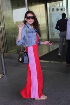 Hansika Motwani clicked at Mumbai airport.