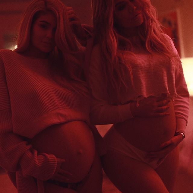 Khloé and NBA boyfriend Tristan Thompson, who have been dating since September 2016, confirmed their pregnancy in December last year. Khloé Kardashian,Khloe Kardashian pregnant,Khloé Kardashian baby bump,Khloé Kardashian baby bump pics,Khloé Kardashian baby bump images,Khloé Kardashian baby bump stills,Khloé Kardashian baby bump pictures,Khloé Kardashian baby bump photos
