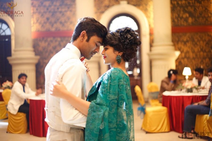 Enai Noki Paayum Thota is an upcoming Tamil action movie written, directed by Gautham Menon and produced by P. Madan, Gautham Vasudev Menon, Venkat Somasundaram and Reshma Ghatala under the Escape Artists Motion Pictures banner. Dhanush,Megha Akash,Enai Noki Paayum Thota stills,Enai Noki Paayum Thota,Enai Noki Paayum Thota pics,Enai Noki Paayum Thota images,Enai Noki Paayum Thota photos,Enai Noki Paayum Thota pictures
