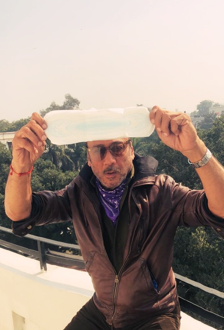 Jackie Shroff shares his photo with a sanitary pad on Social media. Jackie Shroff,Sidharth Malhotra,Riteish Deshmukh,Rakul Preet,Parineeti Chopra,PadMan challenge,PadMan challenge pics,PadMan challenge images,PadMan challenge stills,PadMan challenge pictures,PadMan challenge photos
